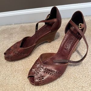 Vintage Nine West Leather Peep Toe 3” Stacked Heel Shoes - Sz. 8